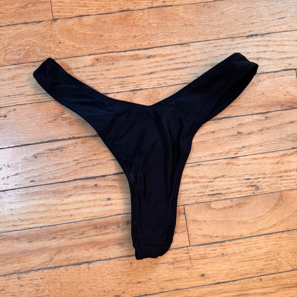 Wild Fable Womens Black Low Rise Extra High Leg Thong Bikini Bottom XS New